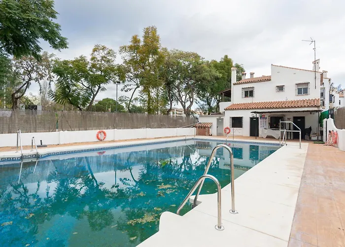 Colina By Ele Torremolinos